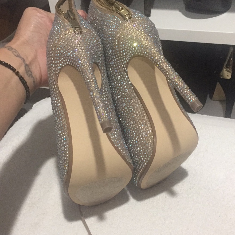 Never worn - Picture 4 of 6